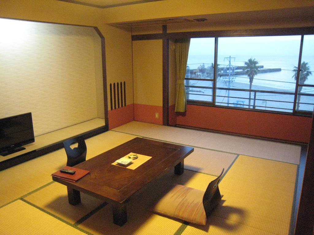 Utsumionsen Ichizu 호텔 Aichi 외부 사진
