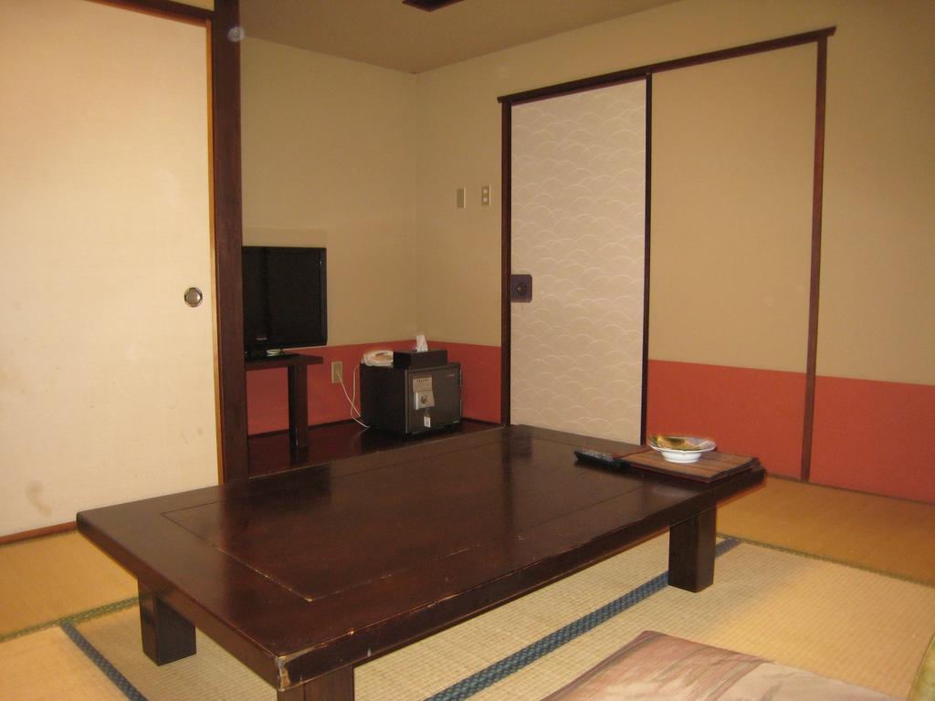 Utsumionsen Ichizu 호텔 Aichi 외부 사진