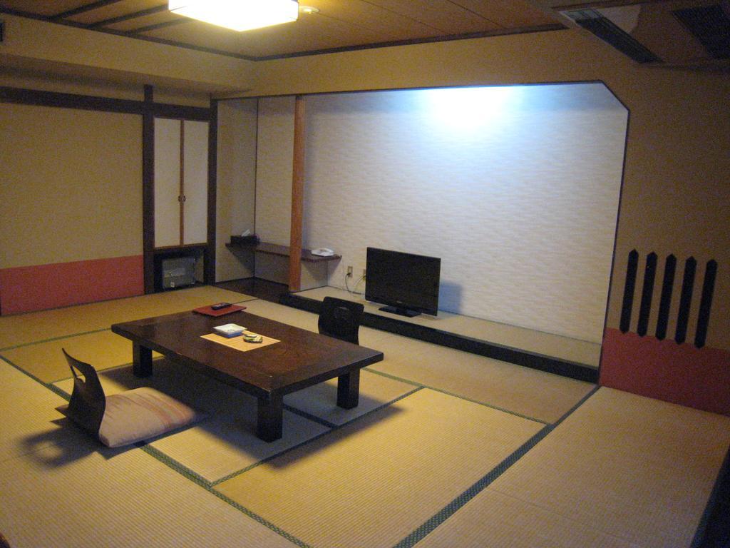 Utsumionsen Ichizu 호텔 Aichi 외부 사진