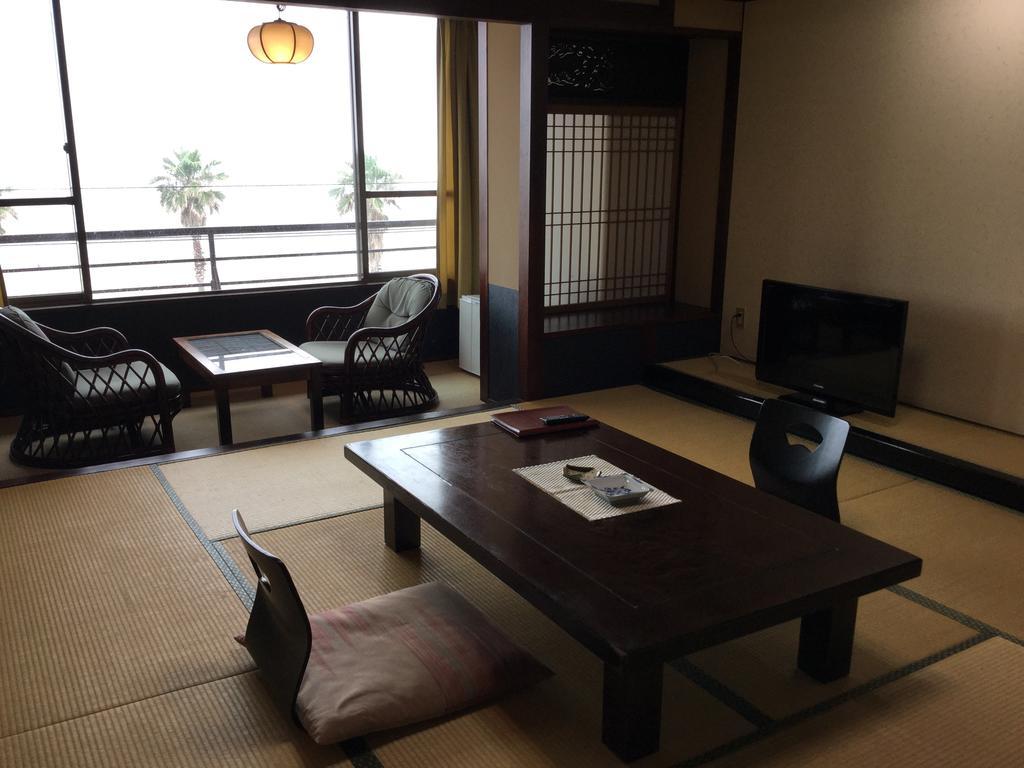 Utsumionsen Ichizu 호텔 Aichi 외부 사진