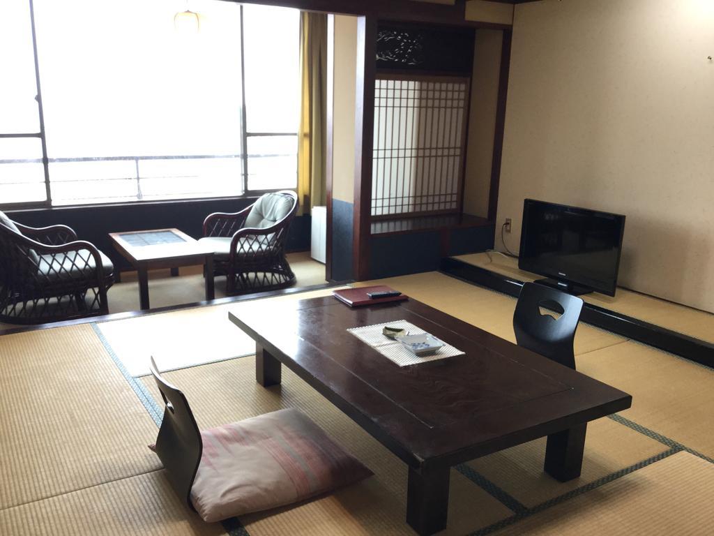 Utsumionsen Ichizu 호텔 Aichi 외부 사진